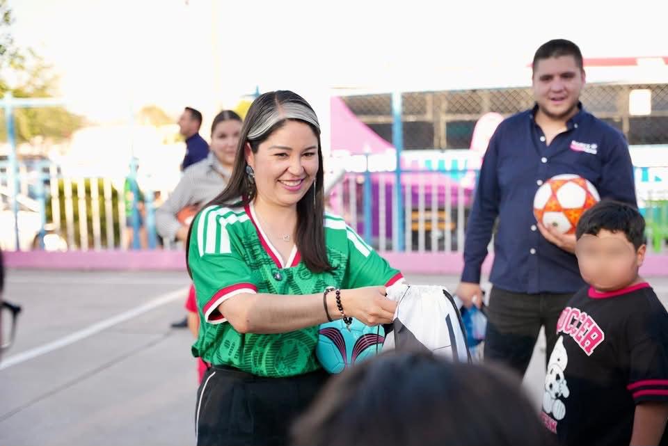 Nancy Frías reunió a más de 300 personas en feria de servicios 