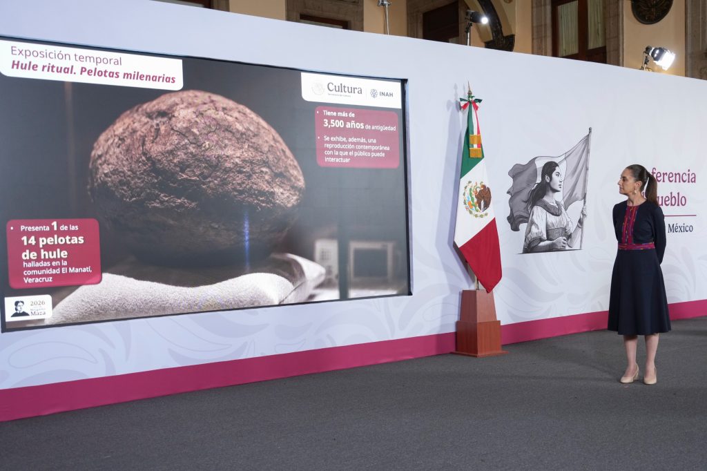 Se han repatriado 17 mil 878 bienes culturales, van 3 mil 716 con Sheinbaum