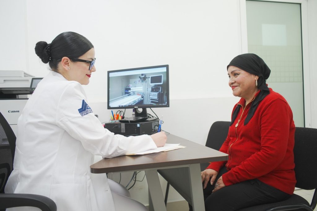 Brinda Centro Estatal de Cancerología casi 54 mil sesiones de radioterapia