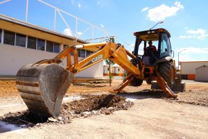 Inicia construcción de cancha y domo en el Cecytech 21