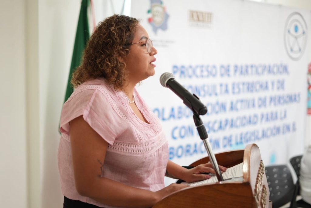 Elizabeth Guzmán llama a firmar el convenio para garantizar la pensión universal