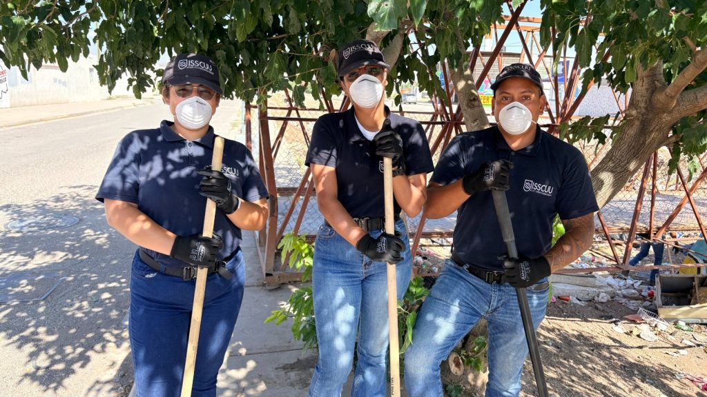Lleva Municipio diversos servicios a Punta Oriente
