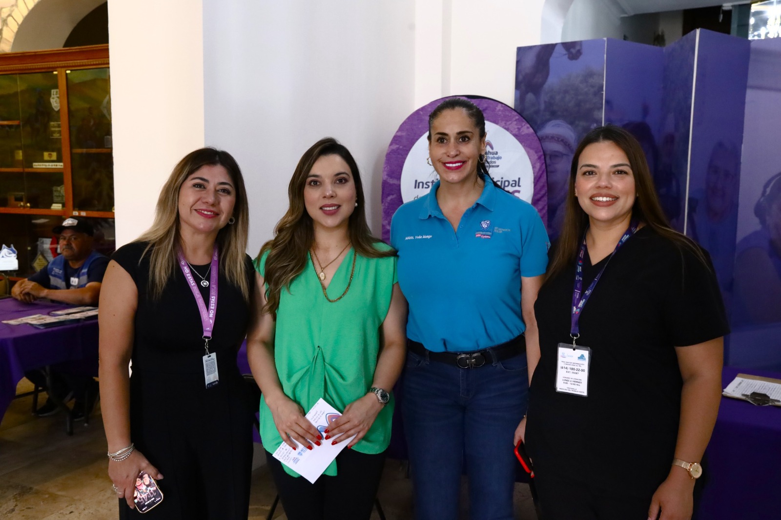 Llevan Feria de la Salud a la Universidad de las Mujeres