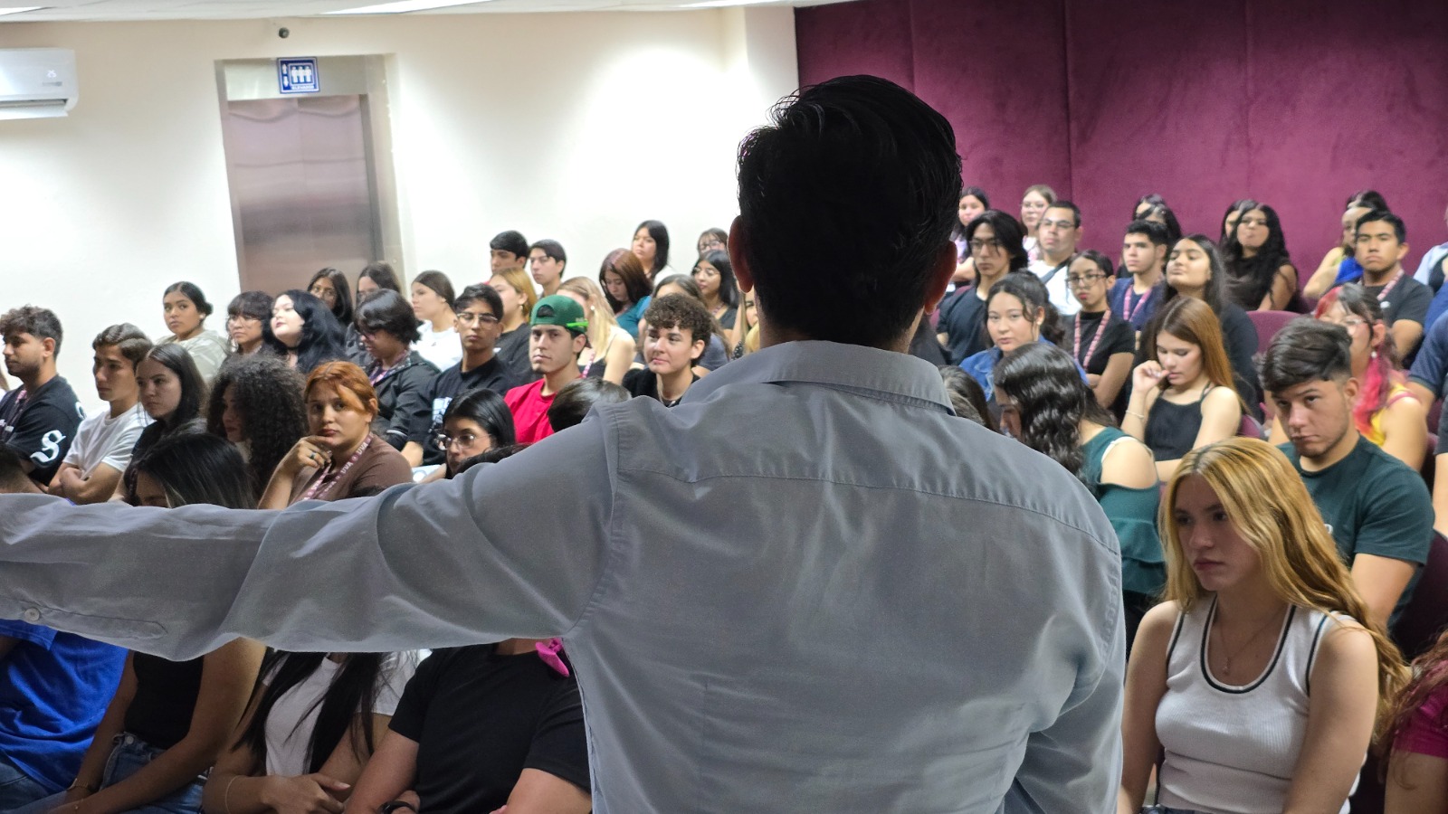 Invita Municipio al Curso de Verano para jóvenes