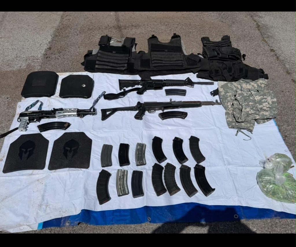 En operativos, aseguran arsenal en Gran Morelos